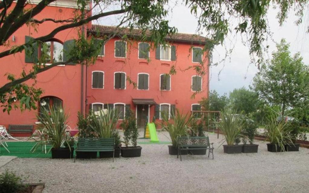Quadrifoglio Relax Guest House San Dona di Piave Bagian luar foto
