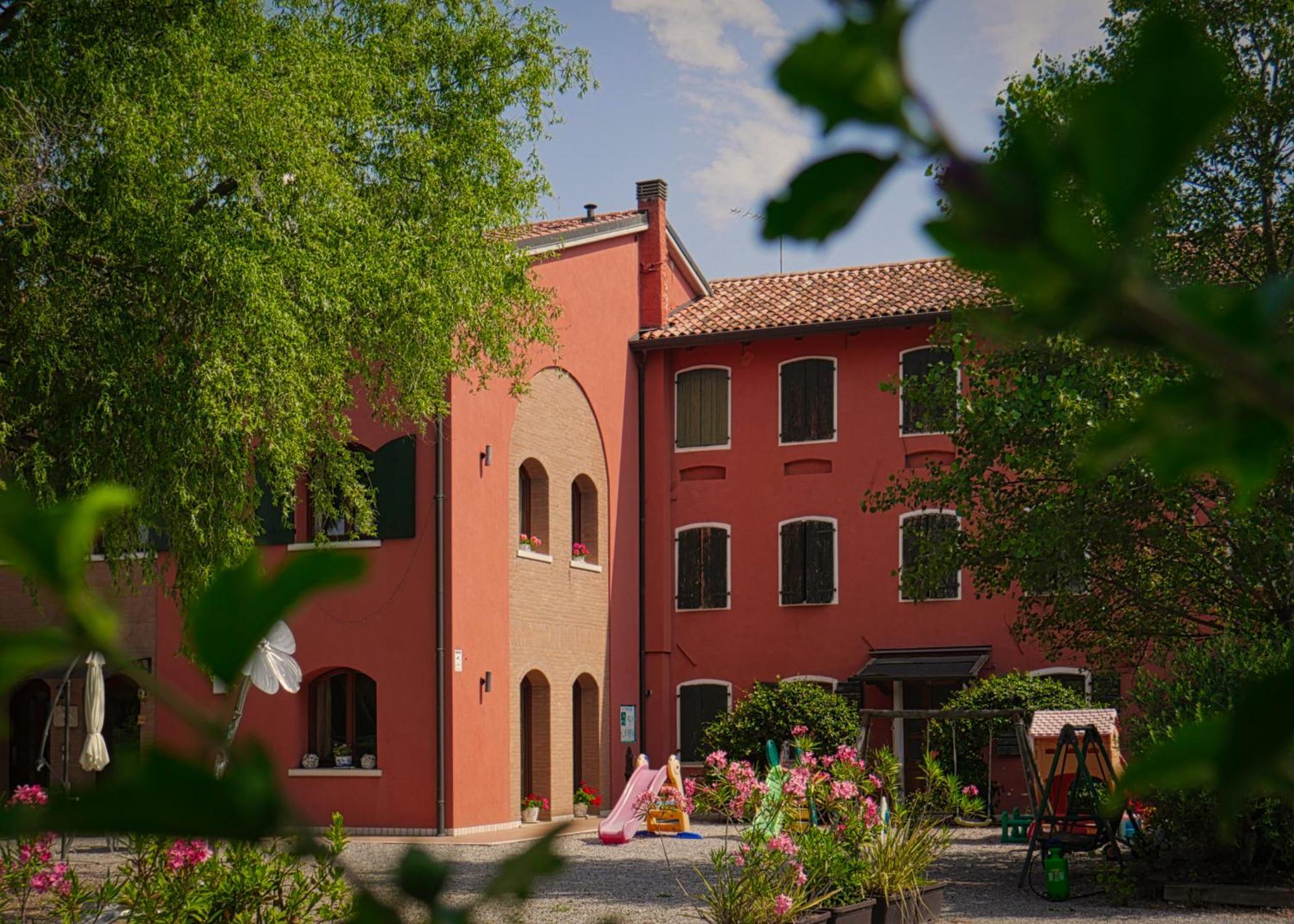 Quadrifoglio Relax Guest House San Dona di Piave Bagian luar foto