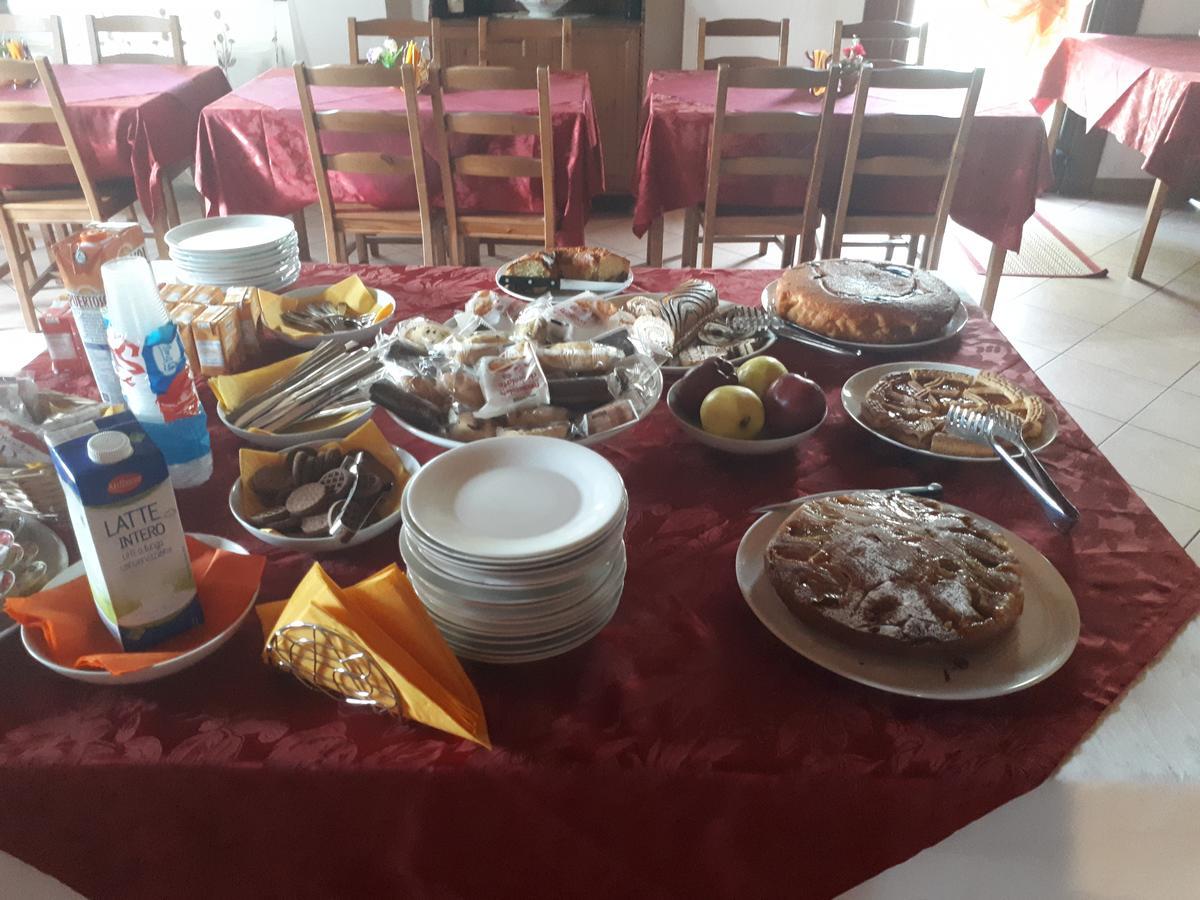 Quadrifoglio Relax Guest House San Dona di Piave Bagian luar foto