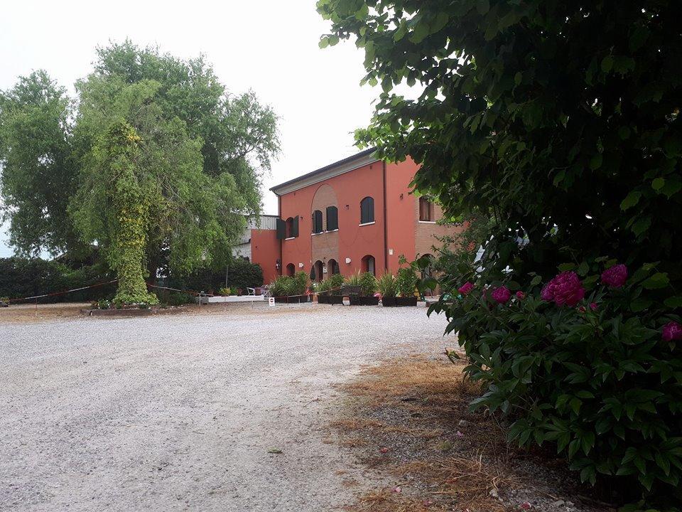Quadrifoglio Relax Guest House San Dona di Piave Bagian luar foto